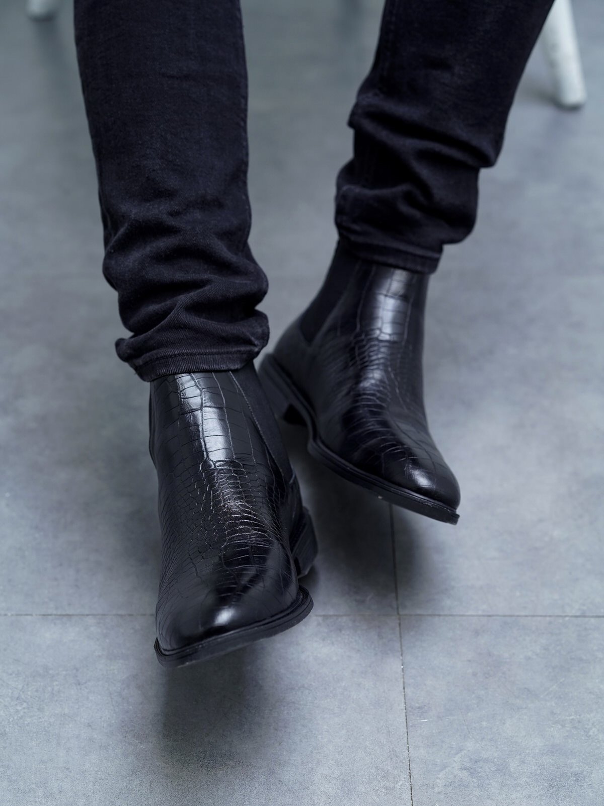 بوت مردانه چرم گاوی.k120