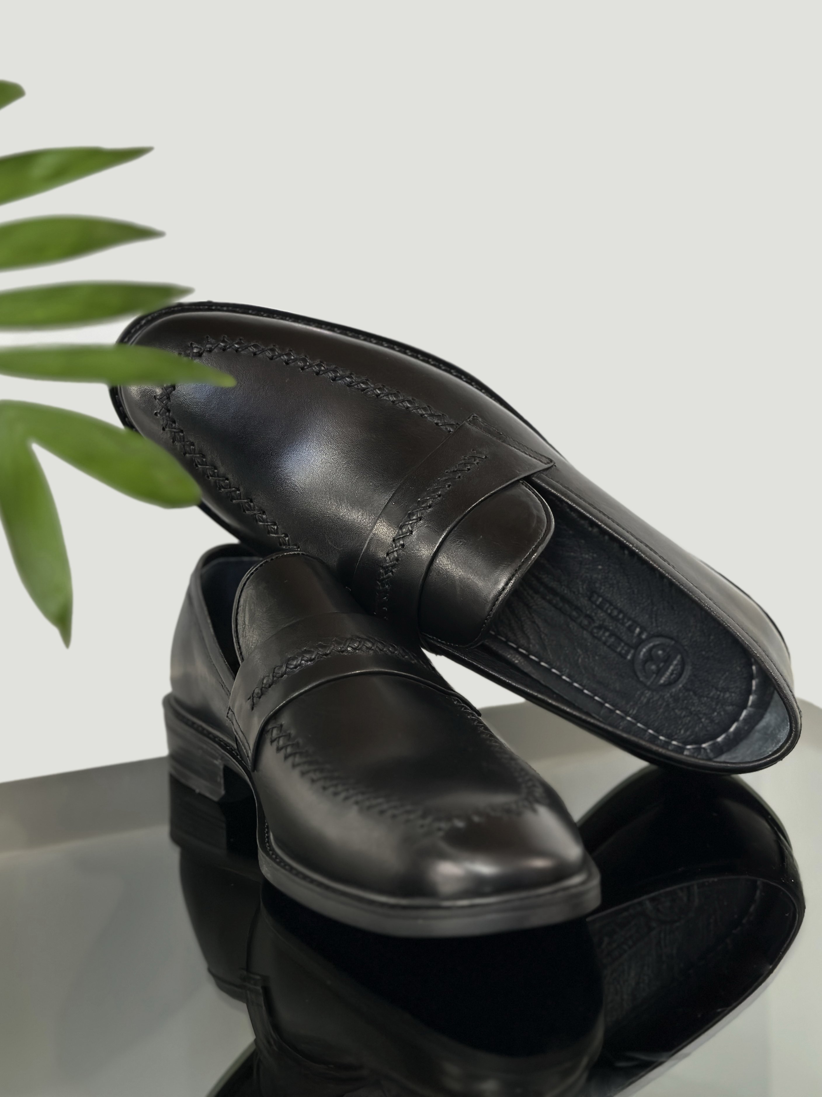 کفش مردانه چرم گاوی.k70