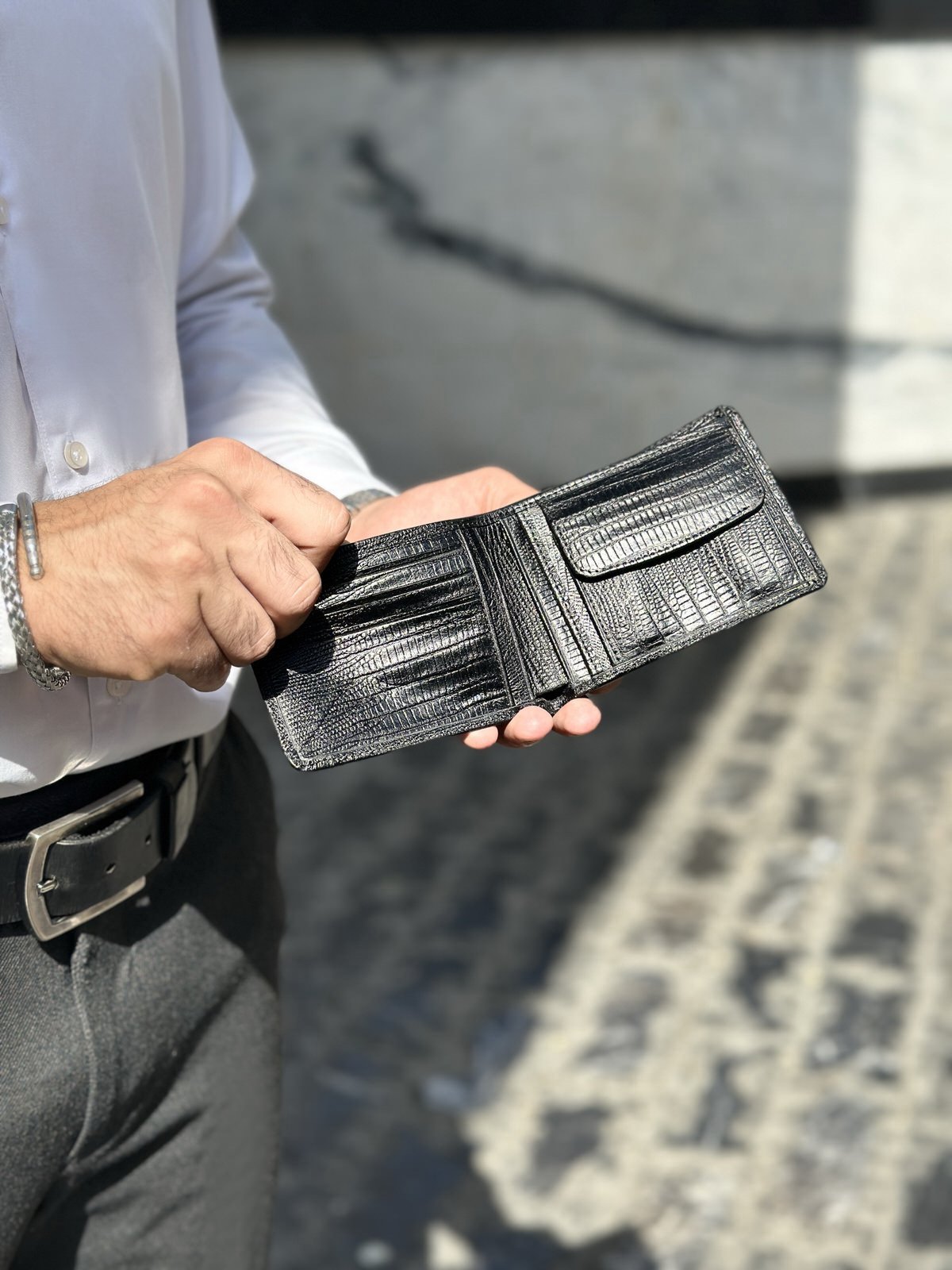 کیف جیبی چرم گاوی608 مشکی لیزارد