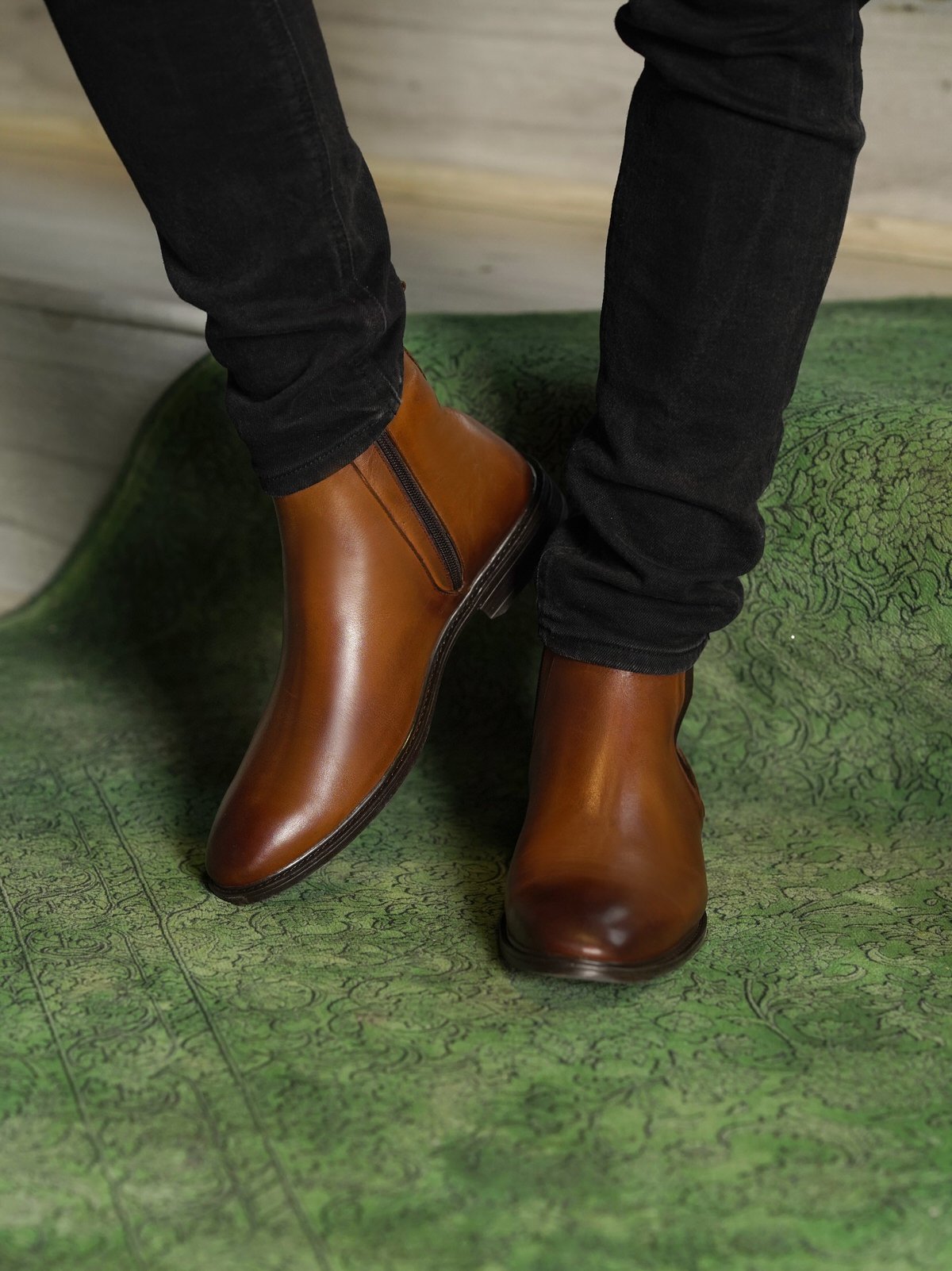 بوت مردانه چرم گاوی.110