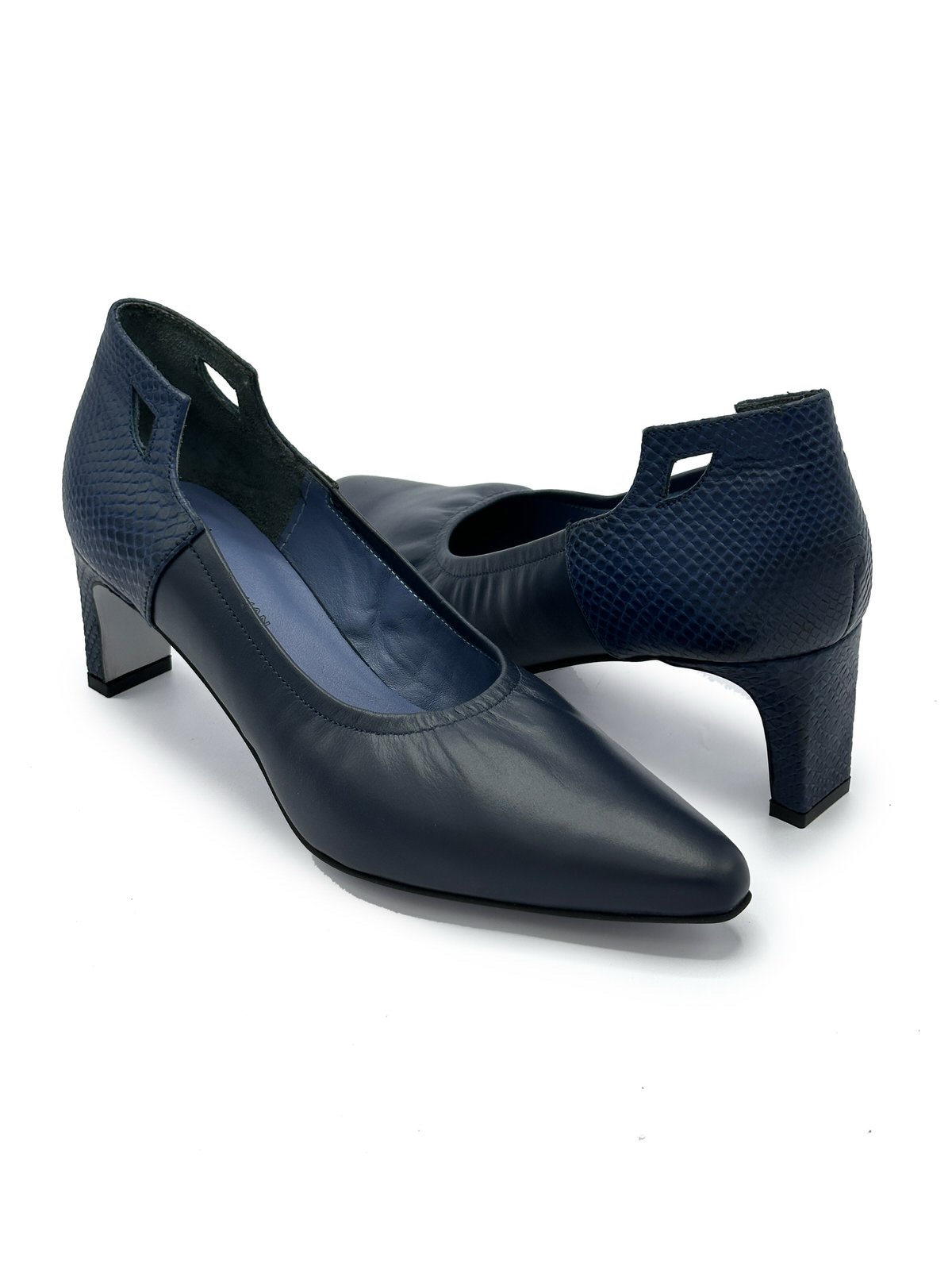 کفش زنانه چرم گاوی.859