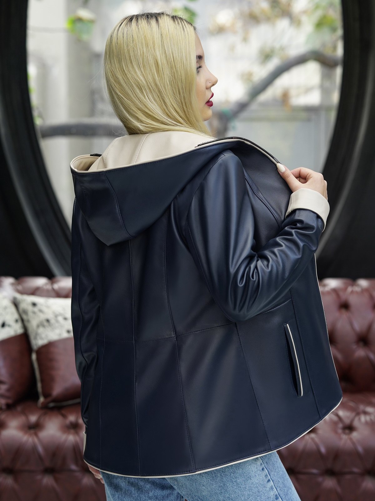 کاپشن زنانه چرم گوسفندی.KN645 سرمه ای-بژ