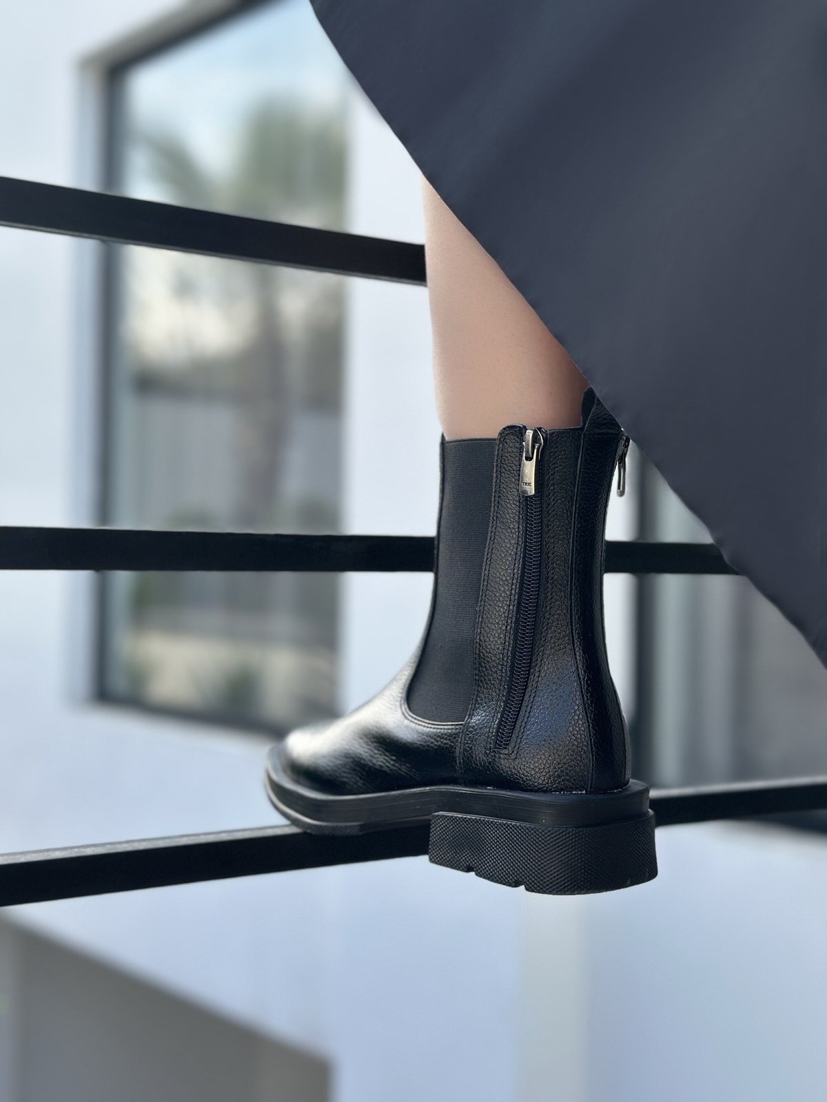 نیم بوت زنانه چرم گاوی.1008