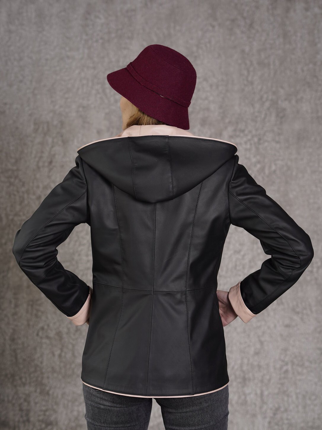کاپشن زنانه چرم گوسفندی.N645