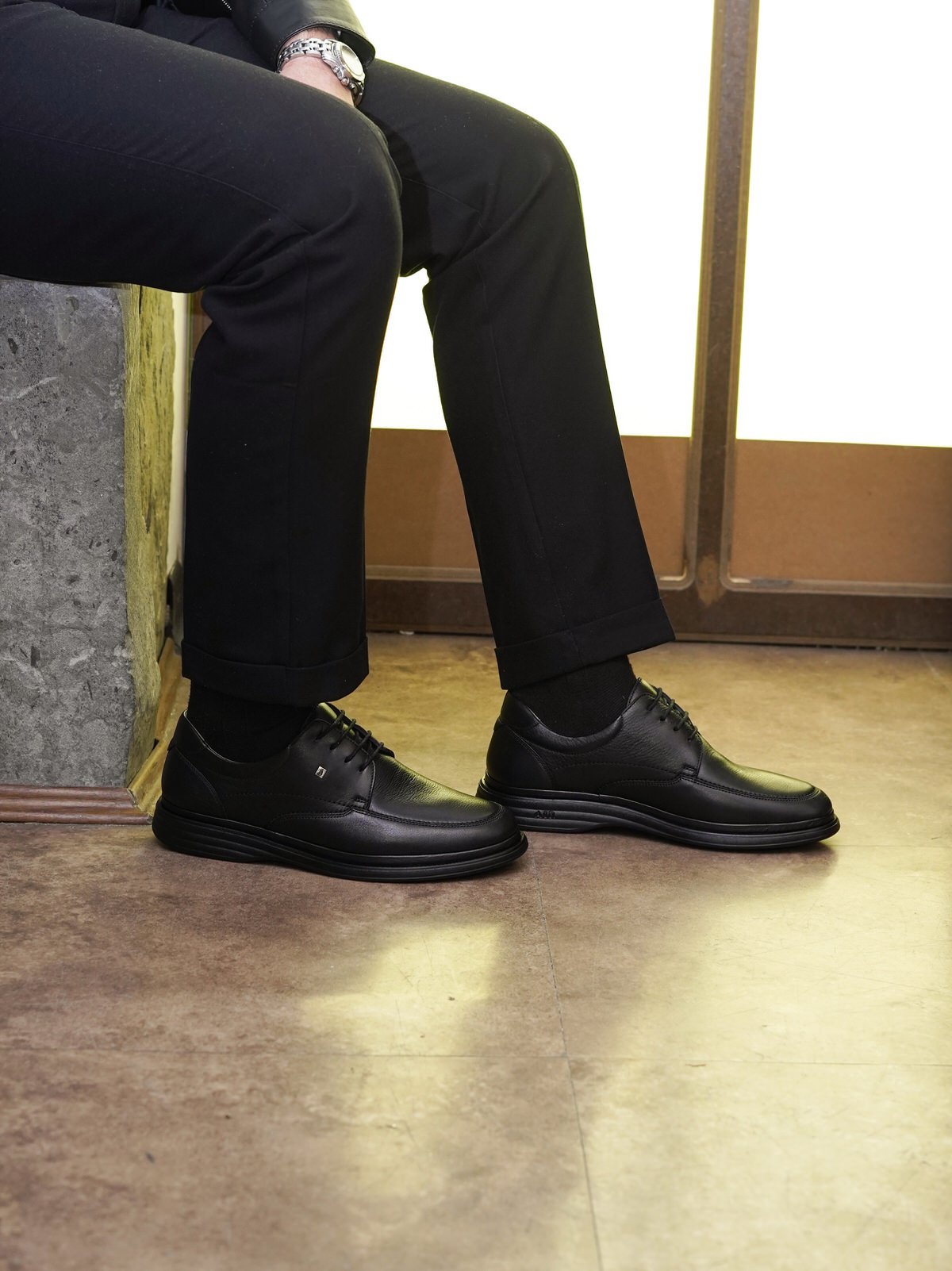 کفش مردانه چرم گاوی.841 مشکی