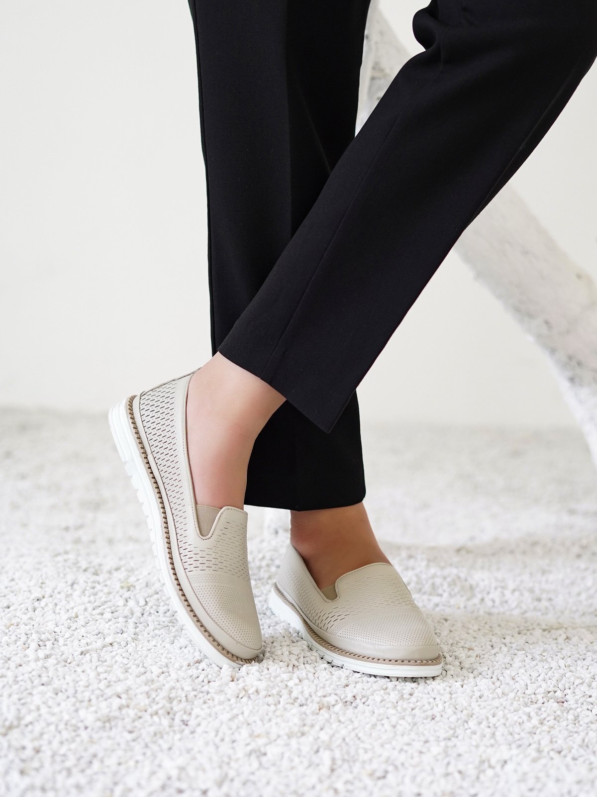 کفش زنانه چرم گاوی.4785