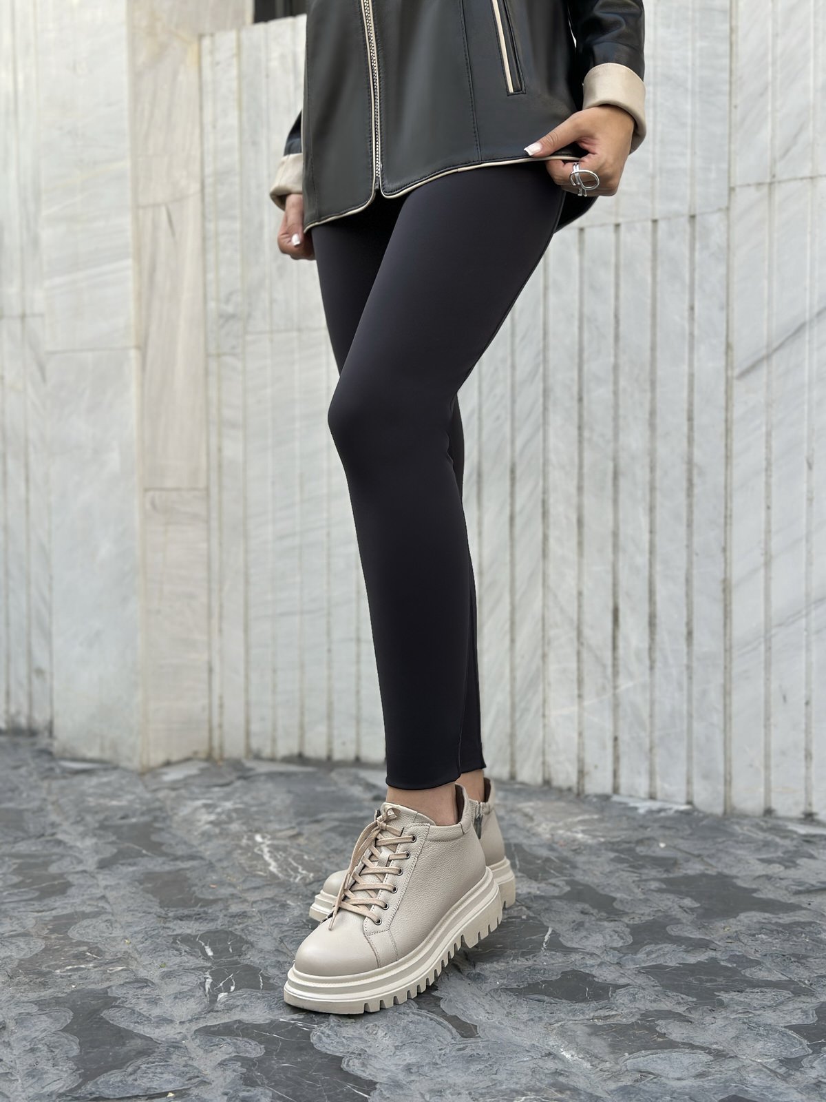 نیم بوت زنانه چرم گاوی.20261