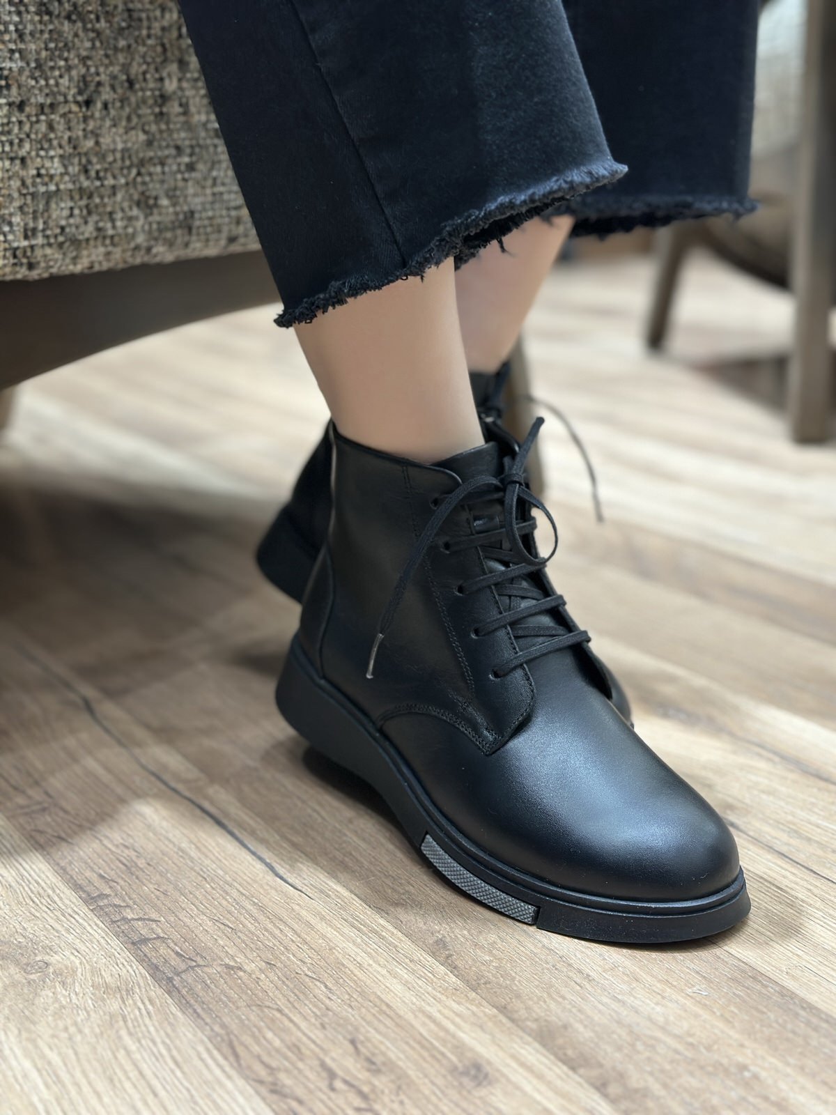 نیم بوت زنانه چرم گاوی.2466 مشکی